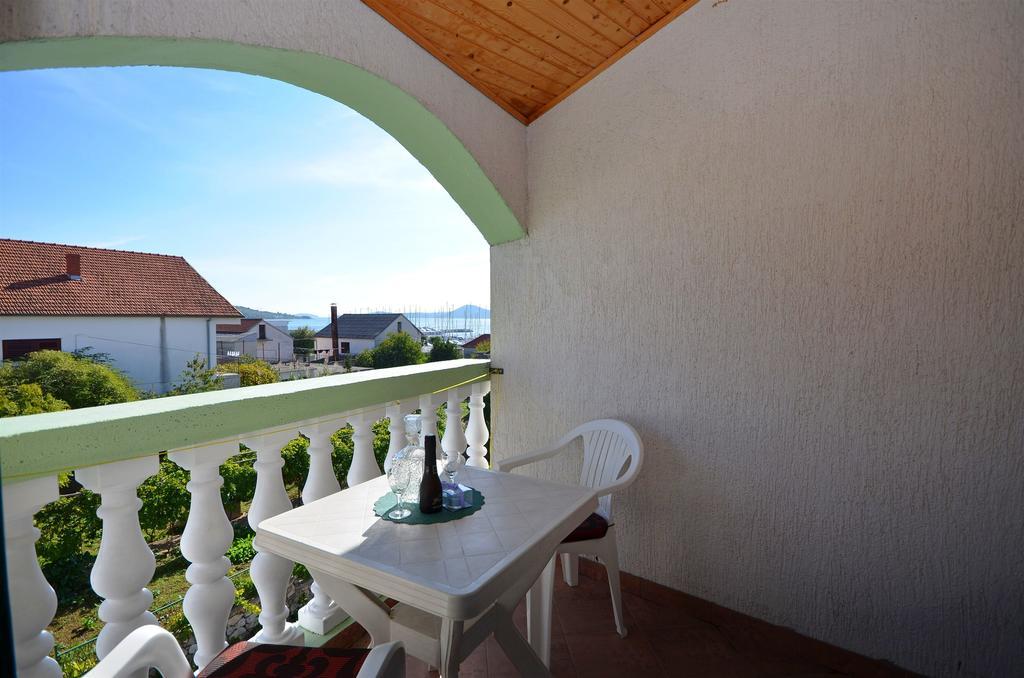 Apartments Nada Водице Екстер'єр фото