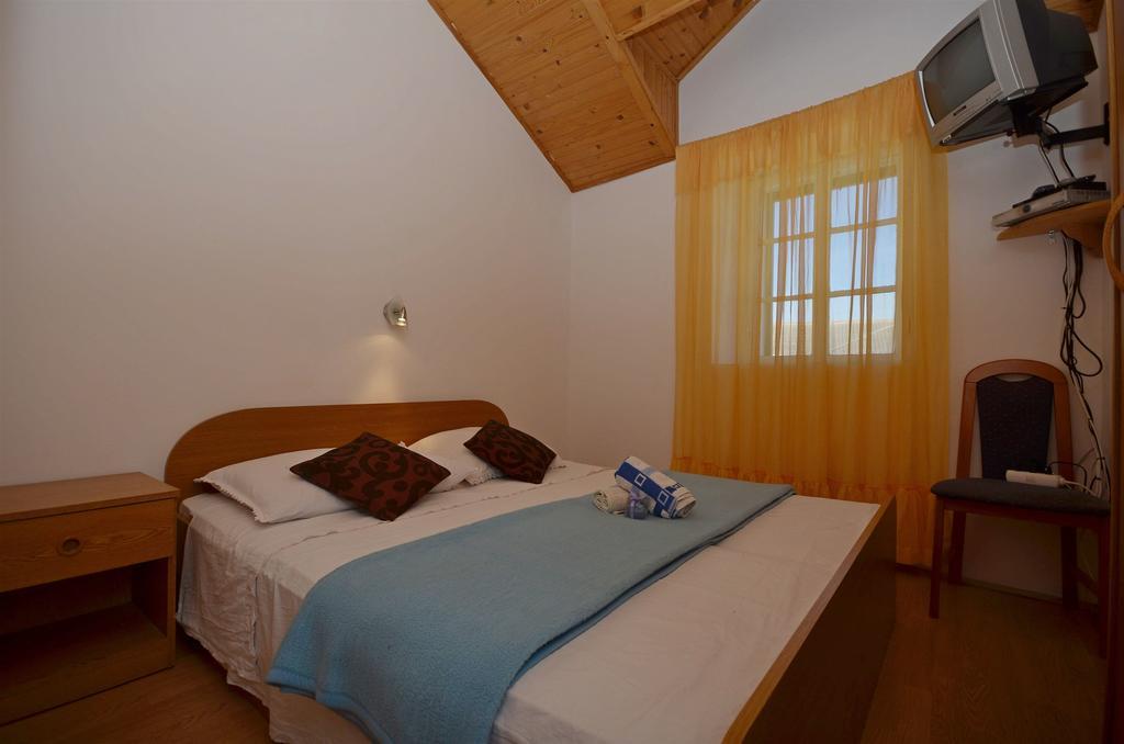 Apartments Nada Водице Екстер'єр фото
